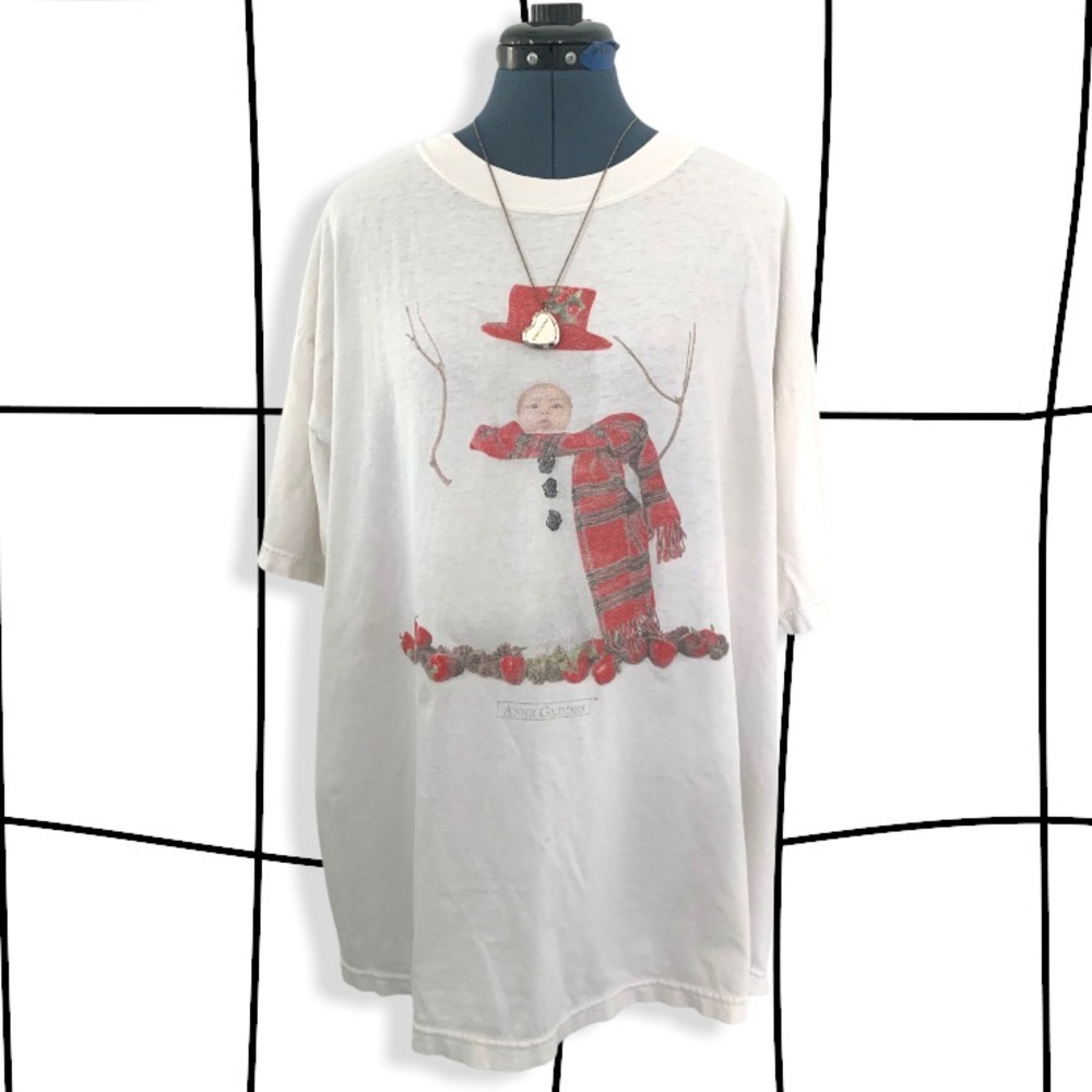 90s vintage snow baby tee